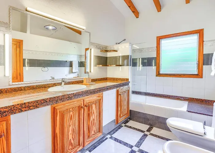 Carmen Ii By Villa *